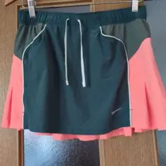 NIKE　スコート　Ｌ サイズ