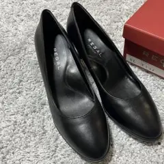 リーガル【23.0】 プラチナムレザーパンプスF14J AE REGAL23cm