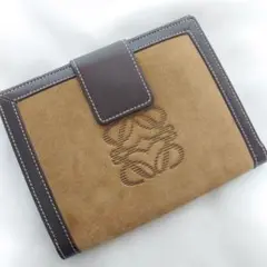美品 LOEWE 二つ折り財布