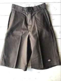 Dickies ディッキーズLoose ハーフパンツ28 インチ　ブラウン茶