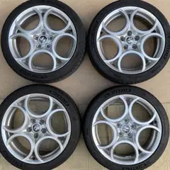 週末限定割引！アルファロメオ ステルヴィオ 純正18インチ アルミホイールセット 週末限定割引！アルファロメオ ステルヴィオ 純正18インチ