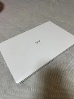 LG gram ホワイト 薄型ノートPC