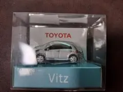再値下げ　非売品　トヨタ Vitz ミニカー　キーホルダー