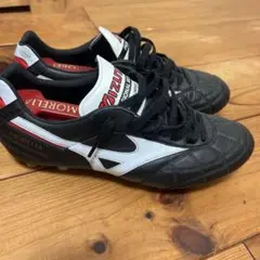サッカースパイクモレリア