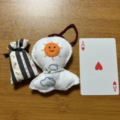 ハンドメイドチャームてるてる坊主