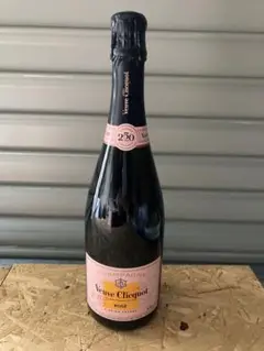 ヴーヴ クリコ ローズ シャンパン ポンサルダン
