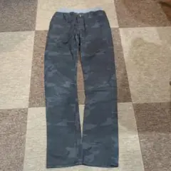 迷彩柄 スリムフィットパンツ
