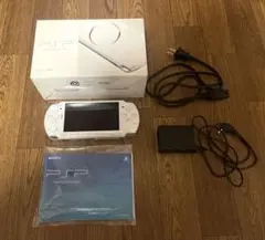 美品 SONY PSP-3000 本体 パールホワイト ケーブル 外箱付き