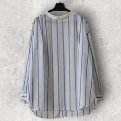 【新品タグ付】ハウピア　haupia　バックボタンブラウス　ブルー　ストライプ