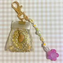 UVチェッカー　ストラップ　ビーズ　花　インド刺繍リボン
