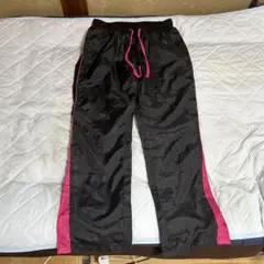 LOTTO 黒とピンクのジャージパンツ シャカシャカ系レディースL