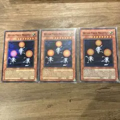 遊戯王　ヘリオス・トリス・メギストス　英語　米　スーパー　1st