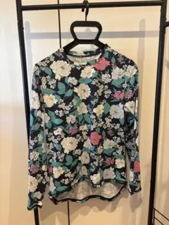ラッシュガード　ロキシー