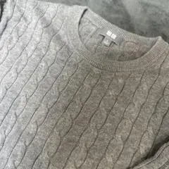 【送料込】ユニクロ　UNIQLO ケーブルニットセーター グレー　s 綿カシミア