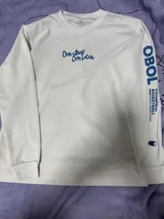 Champion ホワイト長袖　バスケロンT