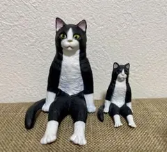 奇譚クラブ 座る大猫 座る猫 ハチワレ 2個セット ガチャガチャ カプセルトイ
