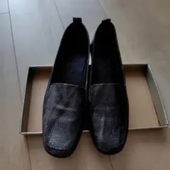 Item thumbnail for item 1090dbee-40fa-4de8-ac69-1d92c5e75a0b