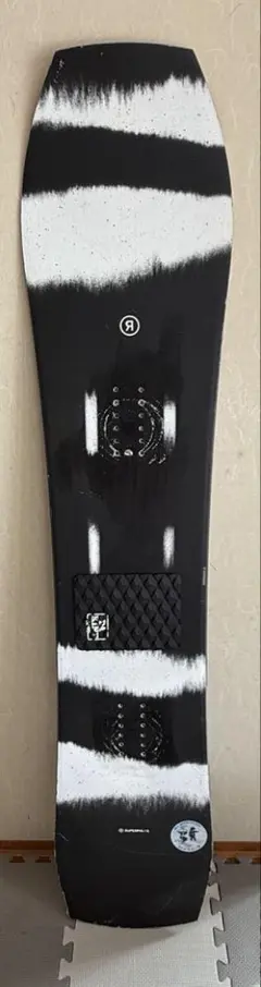 RIDE superpig スーパーピグ142cm RIDE SUPERPIG Snowboard 2025 | RIDE Snowboards