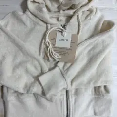 Volume hoodie / Ecru cream / EARTH パーカー