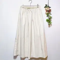 極美品✨【UNIQLO】ユニクロ ボリュームロングスカート 白 撥水 （L）