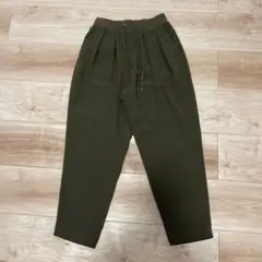 GU カジュアルパンツ オリーブ