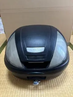 Item thumbnail for item 1cd55f65-837d-4d5d-9c52-fce98b20e278