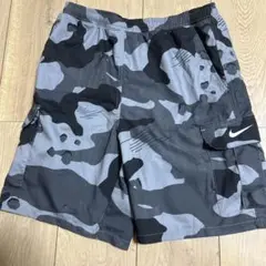 【美品】Nike カモフラージュ カーゴ ショートパンツ M
