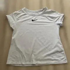 Nike DRI-FIT ホワイト Tシャツ　子ども用M