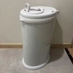 おむつ ゴミ箱 Ubbi（ウッビー）