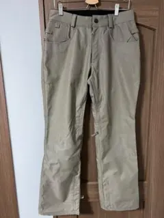 686 シックスエイトシックス スノーボードパンツ