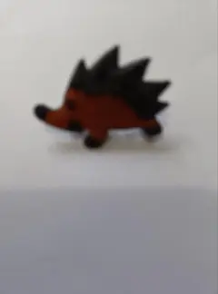 ハリネズミ ピンバッチ
