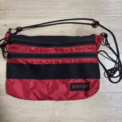 美品　BRIEFING ブリーフィング　サコッシュ　ショルダーバッグ　赤