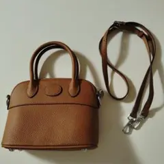 キャメル　レザー ショルダーバッグ