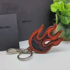 Prada プラダ キーホルダー キーチャーム ファイヤー モチーフ 炎 レッド