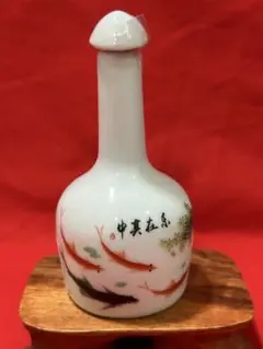 中国 景德鎮 陶磁 鼻煙壺 「鯉」 金運