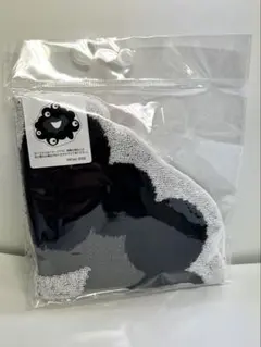 万博　ミャクミャクミニタオル 黒と白 モノトーン　25cm x 24cm
