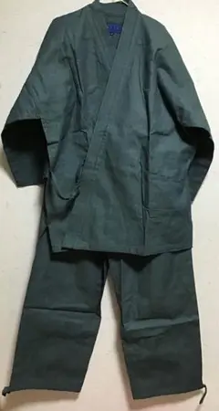 Item thumbnail for item 1fd32667-ffb6-45d1-869a-ab49b590e0a7