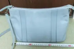 NINA RICCI　ショルダーバッグ　　　　　　　　　【汚れあり】