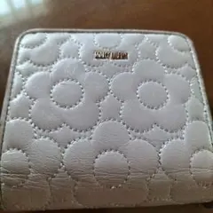 MARY QUANT　✩ピンクべージュ✩二つ折り財布　✩中古品