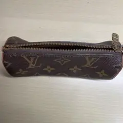 VUITTONの小物入れ
