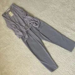 グレーのトップスとパンツセットアップ Mサイズ