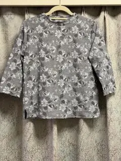 美品 Shilubera グレー トップス 七分袖 花柄 コブラン風