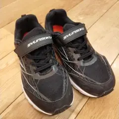 瞬足 ブラックスニーカー 22.0cm