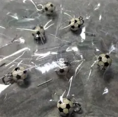 ★サッカーペンダントトップ1個