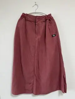Dickies niko and… ラズベリーピンク フレアスカート