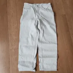 ユニクロ　ホワイト　デニム