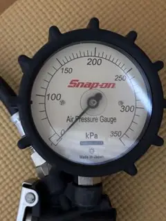 Snap-on タイヤゲージ kPa