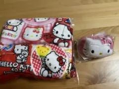 ハローキティ　サーティワン　ふわふわオリジナルブランケットとオリジナルスリーブ