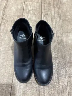 BELL FLORALIE ブラックサイドゴアブーツ