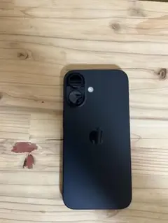 Apple iPhone 16 ブラック　SIMフリー